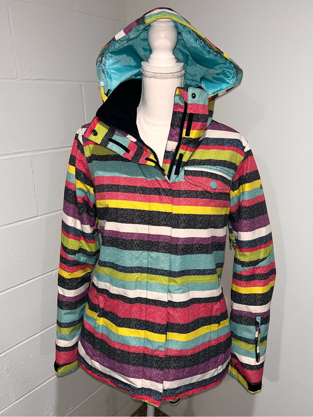 ROXY women's snowboarding/ ski coat size medium